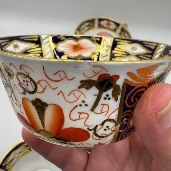 Royal Crown Derby Imari 2451 tea setting. 6x3 piece Sefton teacup & dessert set. - Picture 7 of 11